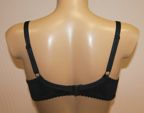 Women's Half padded Black color Bra, size 75C (8010-2200)