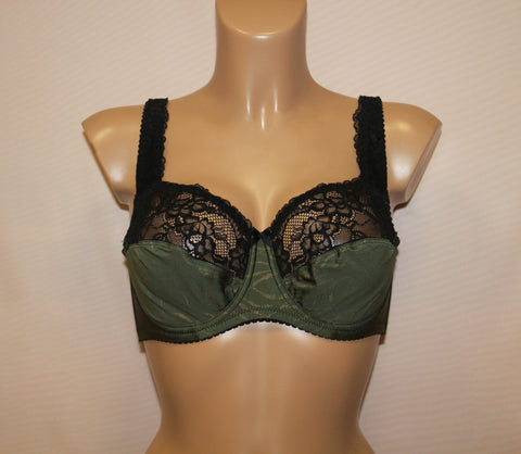 Women's Green color Soft cup Bra with cup's side support, beautiful pattern (8292-3277/8)