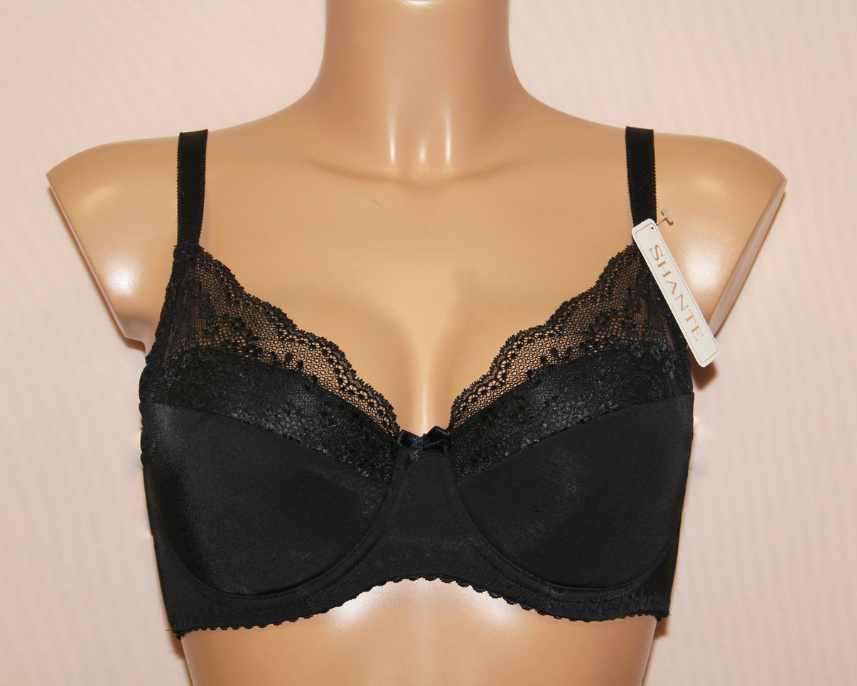 Black half padded, underwired bra with cotton lining on the lower part of the cups.