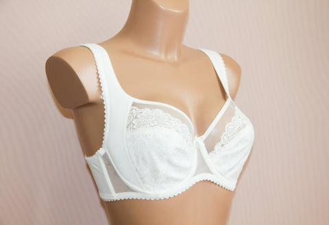 Women's Ivory color Soft cup Bra with cup's side support, floral pattern (5860-1005)