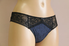 Women's Blue color Panties with floral pattern, size 40 (109-x13-8)